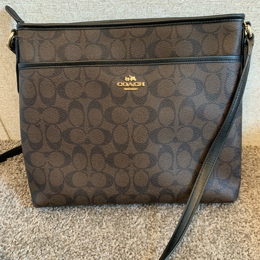 Coach Crossbody Used- Good Condition